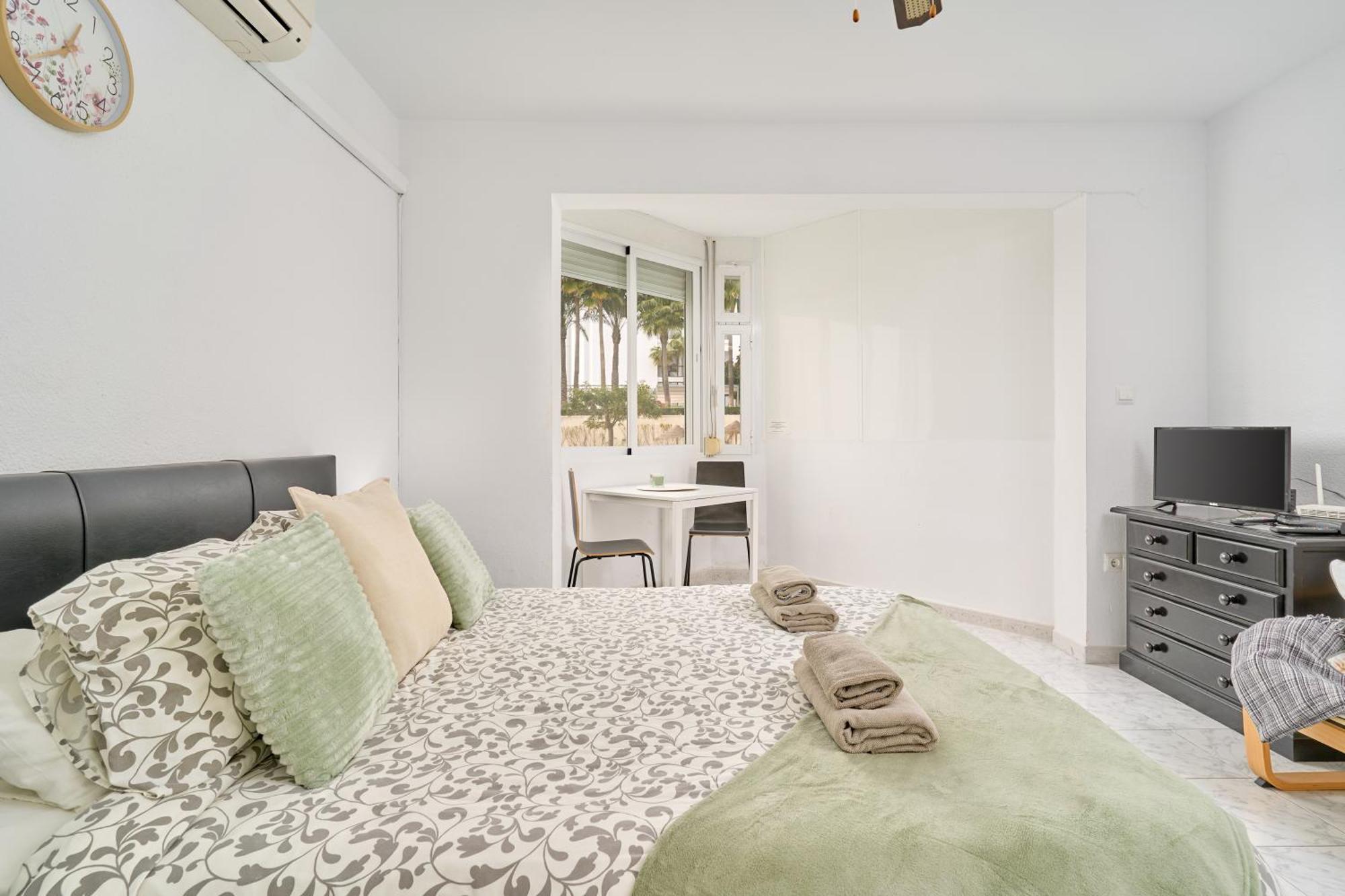 Comfortable Studio Apt Nerja Extérieur photo